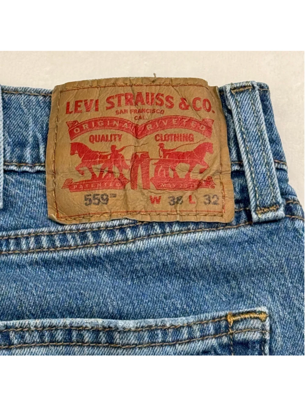 Men's Levi's 559 38x32 Relaxed Straight Fit Jeans Medium Wash